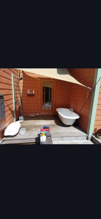 Outdoor Clawfoot Tub and Shower